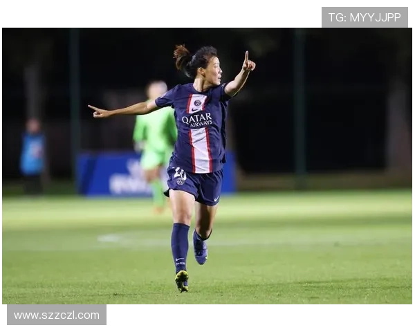 [女足]李梦雯右路传中 唐佳丽铲射破门.